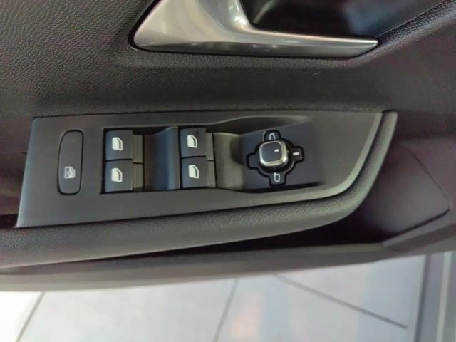 Opel Astra 1.2 Turbo Edition Sports Tourer