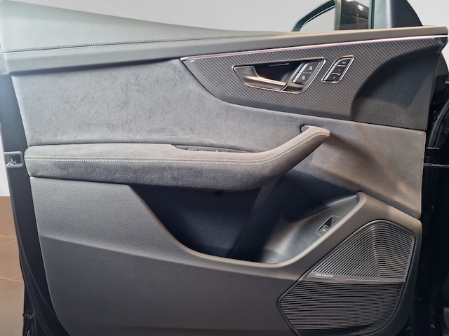 Audi RS Q8 Performance Quattro