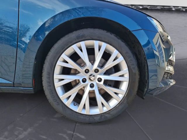 Skoda Superb 2.0 TDI Combi