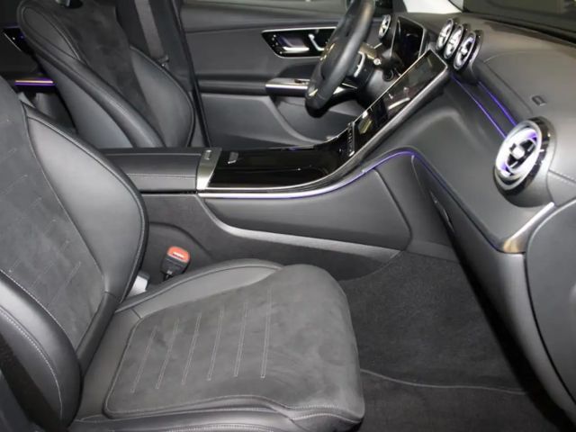 Mercedes-Benz GLC 300 4MATIC AMG Line