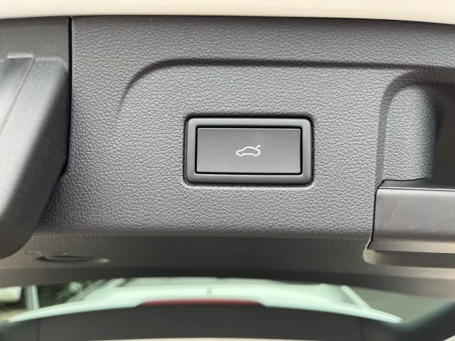 Volkswagen Touran DSG Highline R-Line