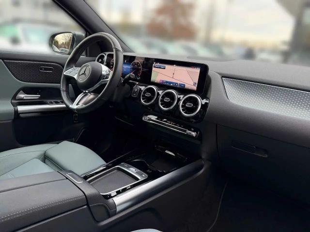 Mercedes-Benz GLA 220 4MATIC Progressive