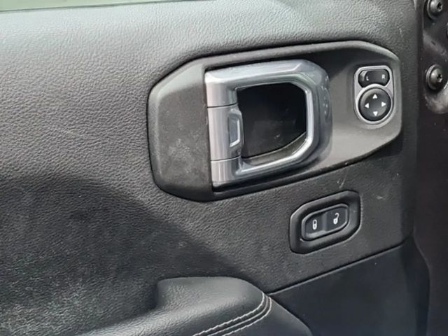 Jeep Wrangler 4xe Sahara