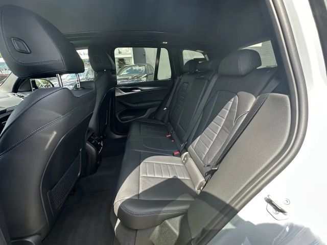 BMW X3 40i ZA Head-Up HiFi DAB WLAN Pano.Dach Shz