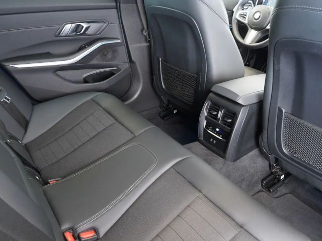BMW 330 330e Sport Line Touring