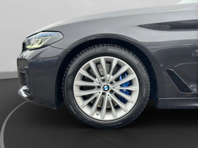 BMW 530 530d M-Sport Touring xDrive