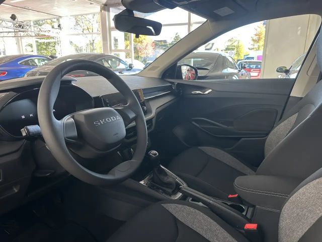 Skoda Fabia 1.0 Essence *LED*KLiMA*PDC*SPuR*