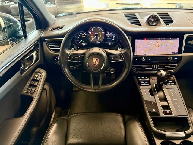 Porsche Macan S