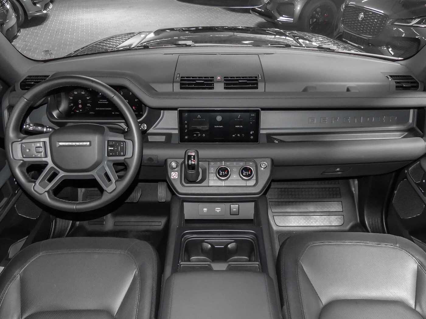 Land Rover Defender 90 Dynamic SE