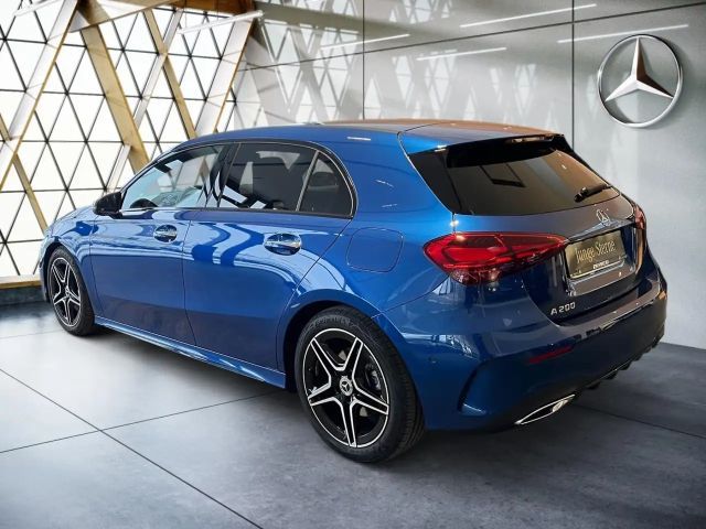Mercedes-Benz A 200 AMG Line