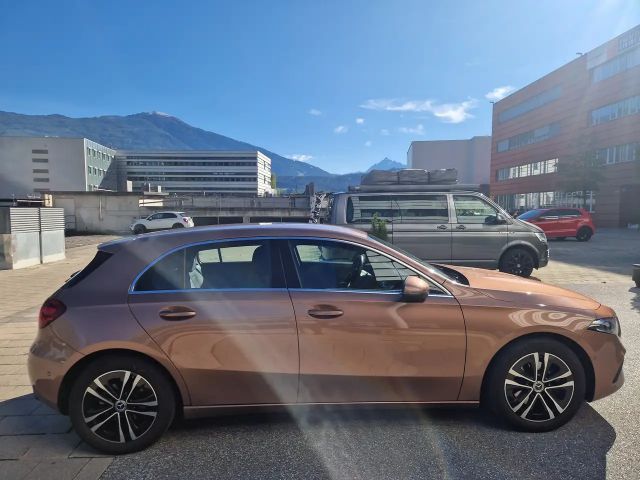 Mercedes-Benz A 180 A 180 Aut. Neuwertig-LED-NAVI-Teilleder-Rosegold!