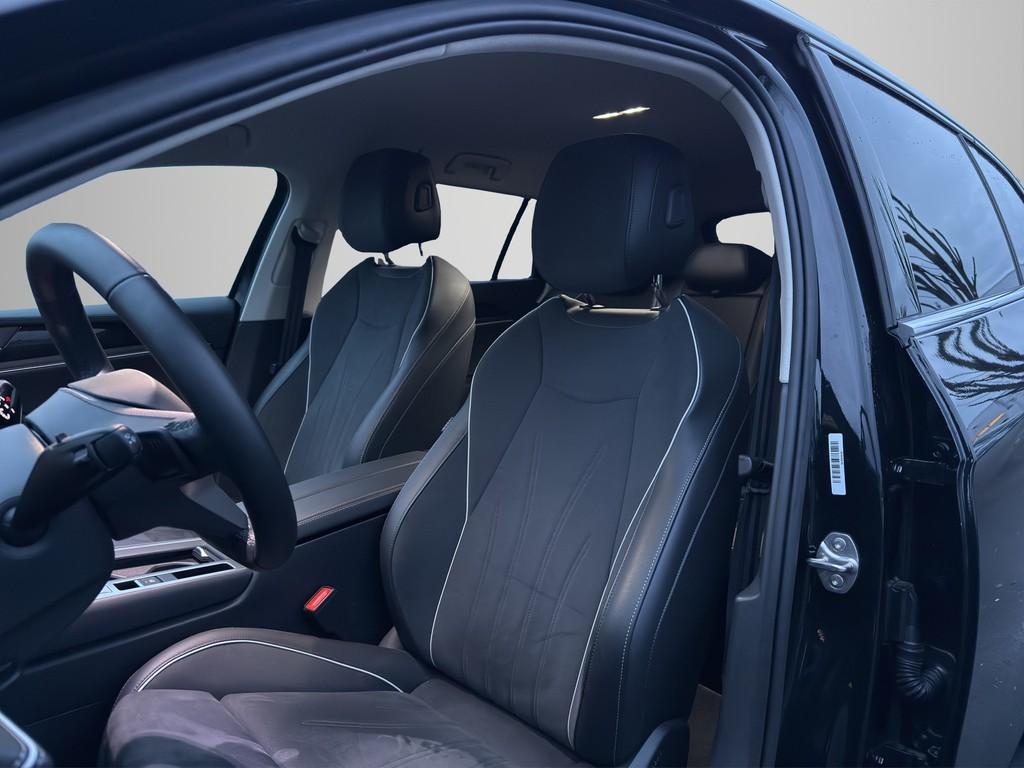 Volkswagen Passat 1.5 eTSI Business Variant