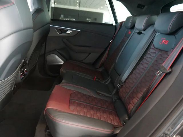 Audi RS Q8 Performance