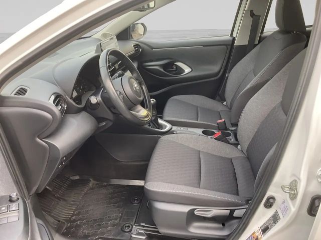 Toyota Yaris Active VVT-i