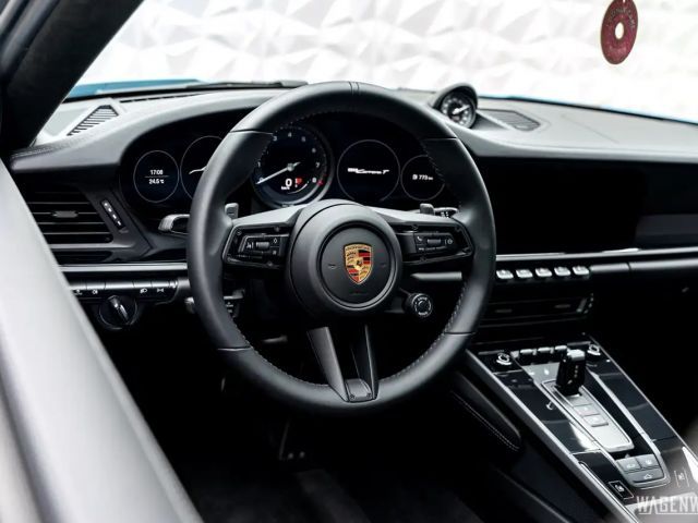 Porsche 992 Carrera Coupé Turbo