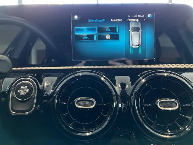 Mercedes-Benz A 250 A 250 e Hatchback