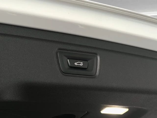 BMW 320 320e M-Sport Touring xDrive