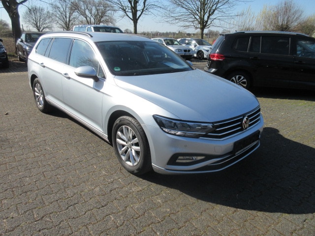 Volkswagen Passat 2.0 TDI DSG NAVI AHK LED KAMERA ACC ALU APS SITZHZ
