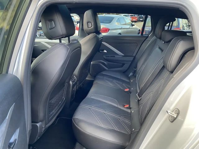 Opel Astra Sports Tourer Ultimate