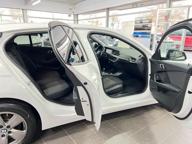 BMW 116 116d Advantage pakket Sedan