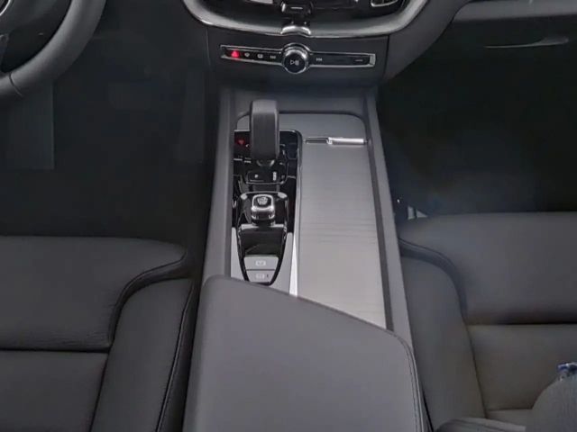 Volvo XC60 AWD Dark Plus T8