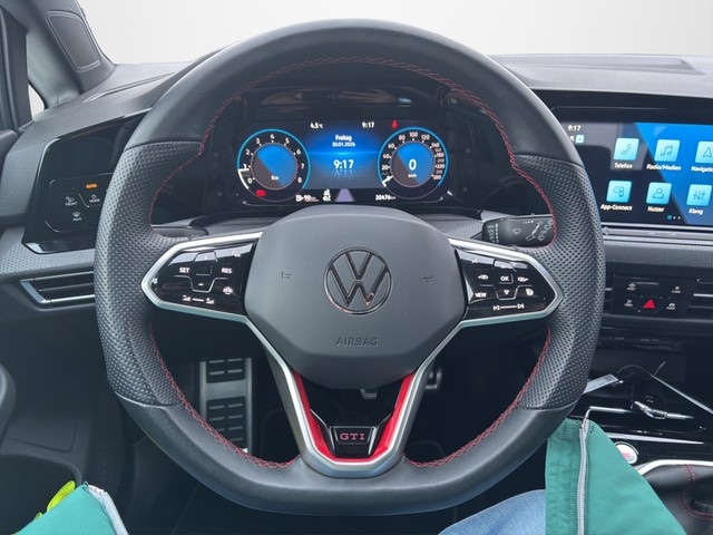 Volkswagen Golf 2.0 TSI GTI