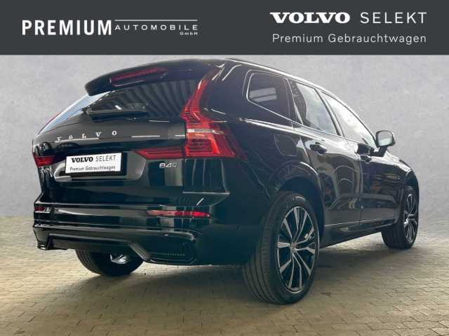 Volvo XC60 AWD Dark Plus