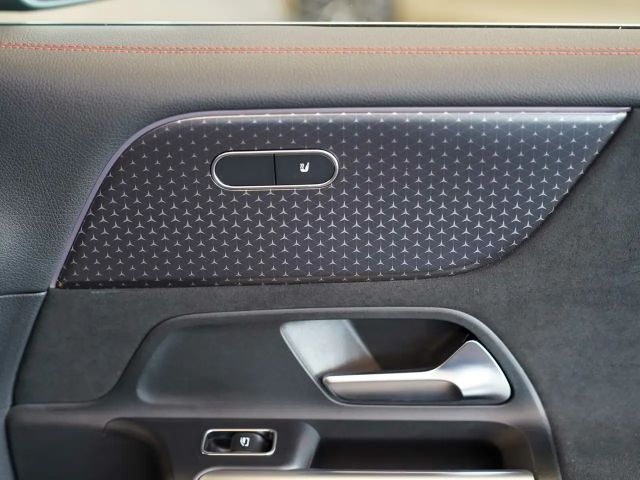 Mercedes-Benz EQB 350 4MATIC AMG Line