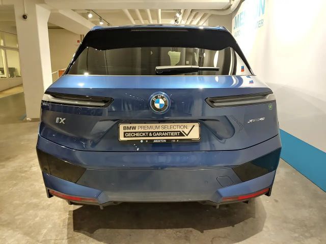 BMW iX xDrive40