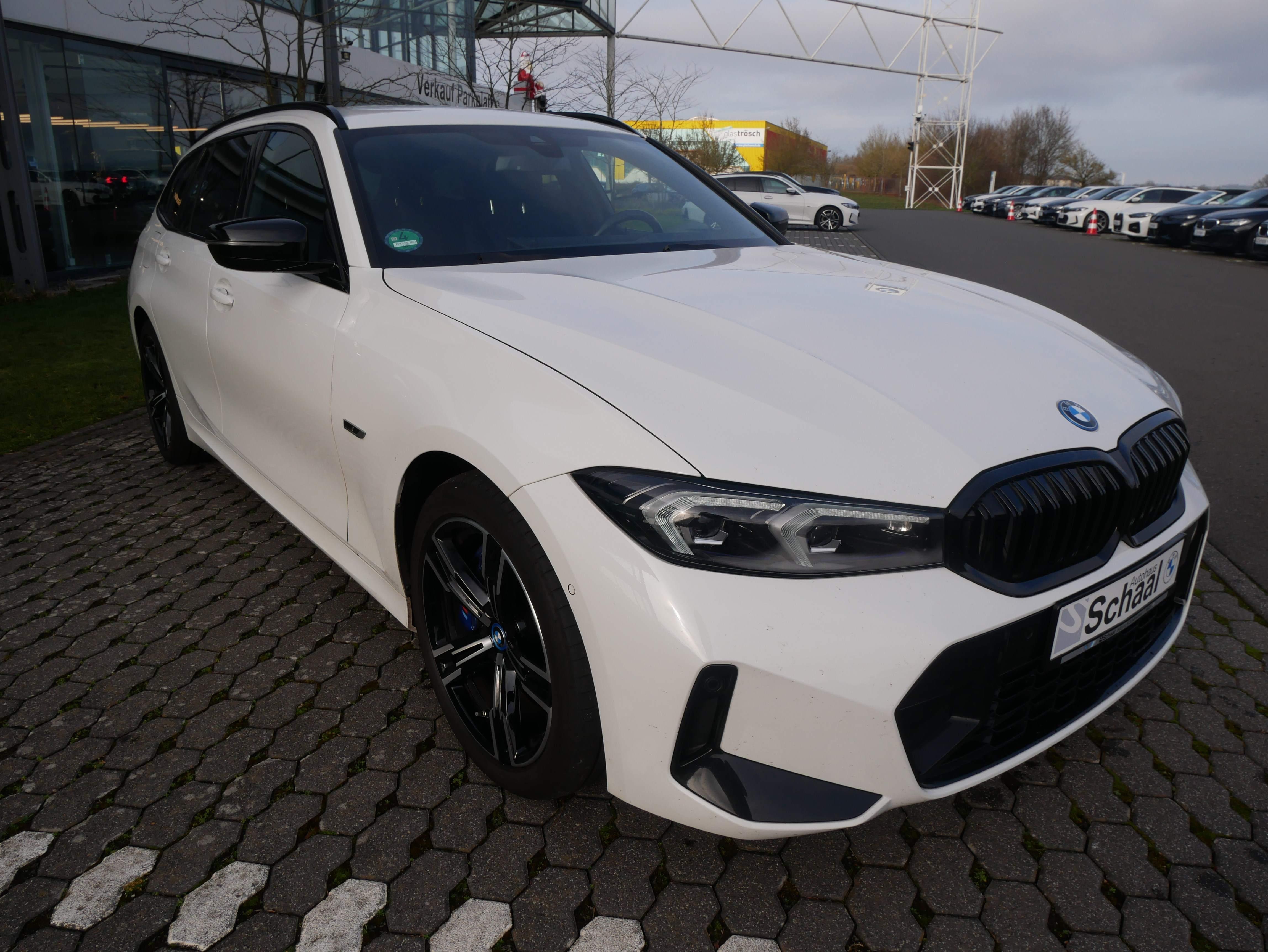 BMW 320 320e Touring