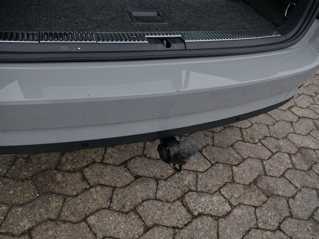 Skoda Superb 2.0 TDI Combi Sportline