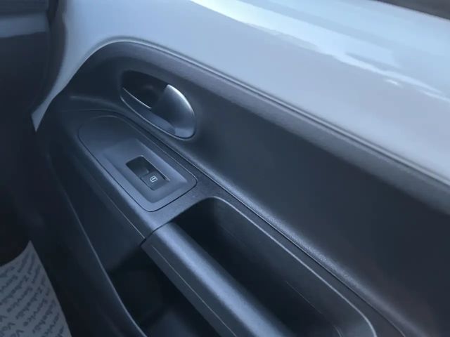 Volkswagen up! ''X-tra'' (Kamera/Navi-Vorb./Sitzheizung/Einparkhi