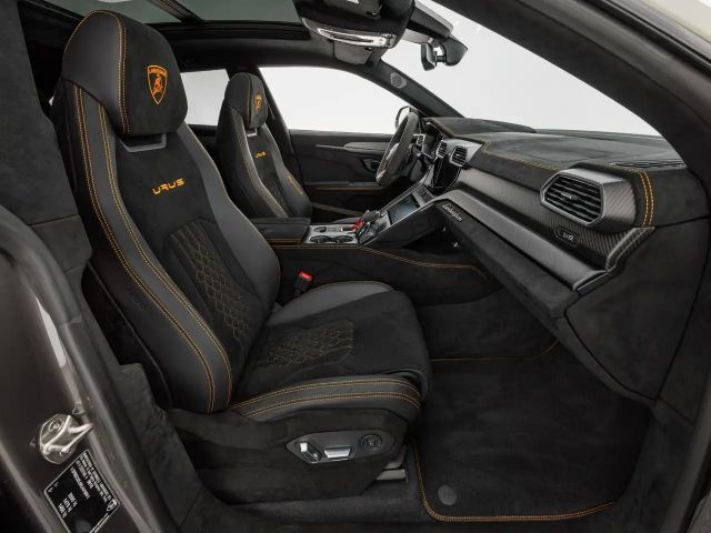 Lamborghini Urus Performante