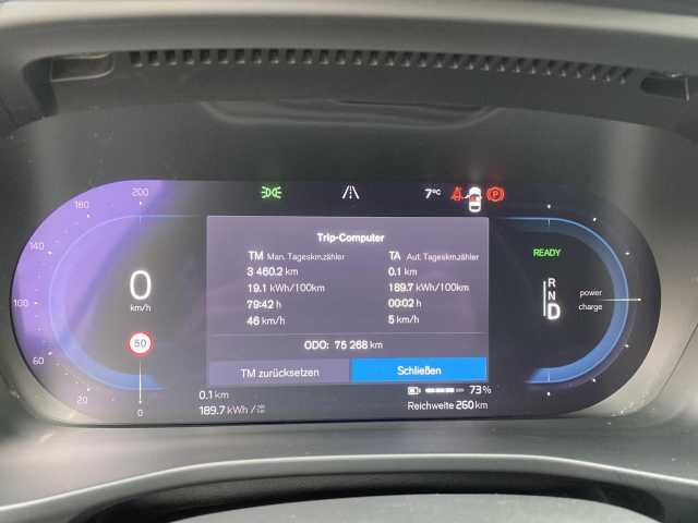 Volvo XC40 XC40 Navi LED Klima Standhzg Einparkhilfe el. Fenster