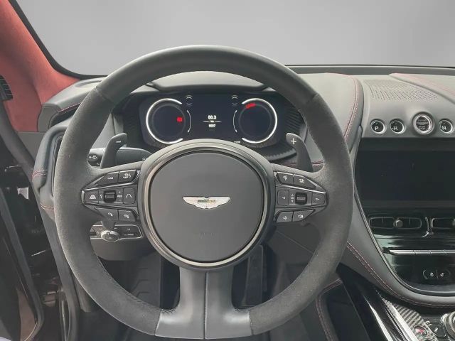 Aston Martin DBX 707