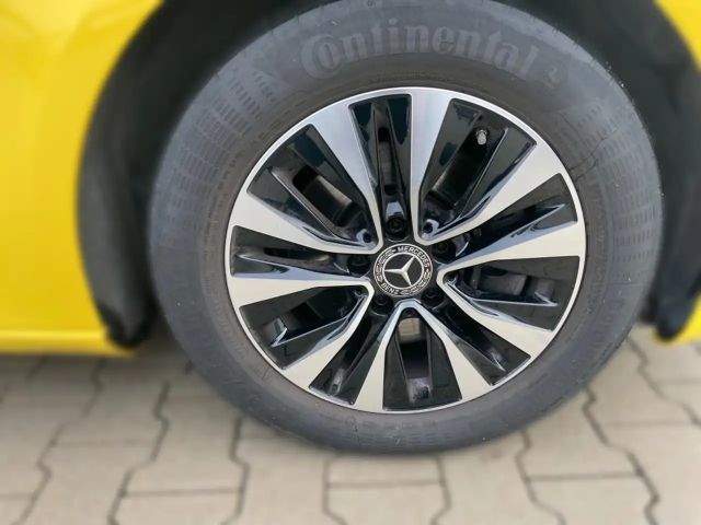 Mercedes-Benz A 200 A 200 d