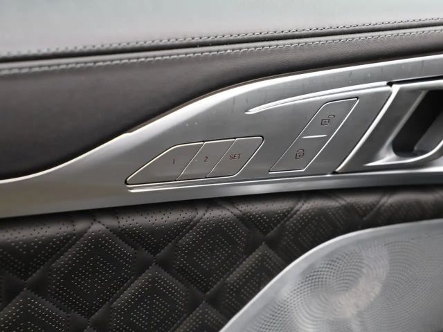 BMW M8 Competition Coupé xDrive