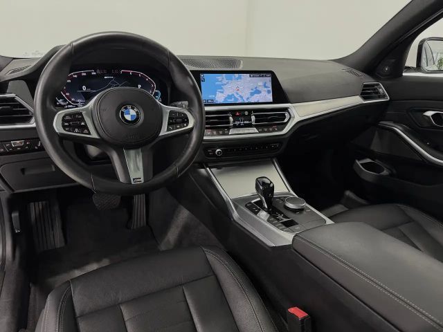 BMW 330 330e xDrive