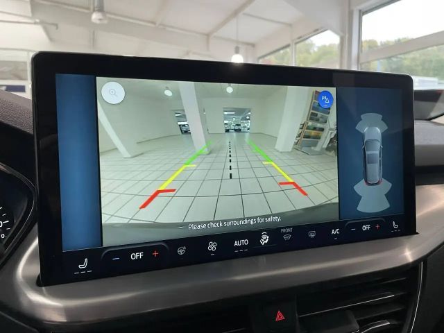 Ford Focus Titanium Wagon