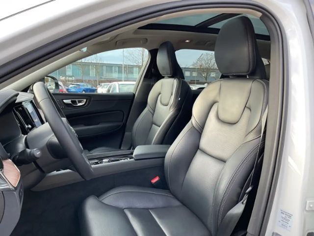 Volvo XC60 AWD Dark T8 Ultimate