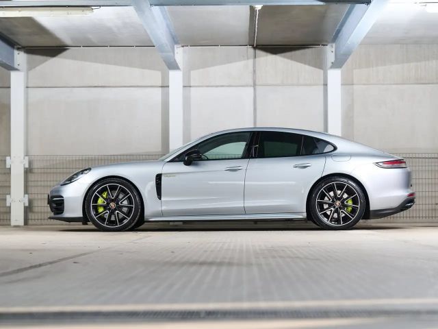 Porsche Panamera 4 E-Hybrid