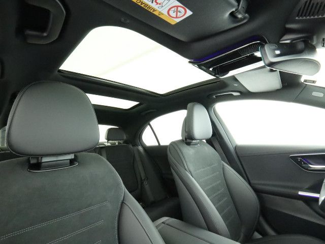 Mercedes-Benz C 220 AMG Line C 220 d Sedan