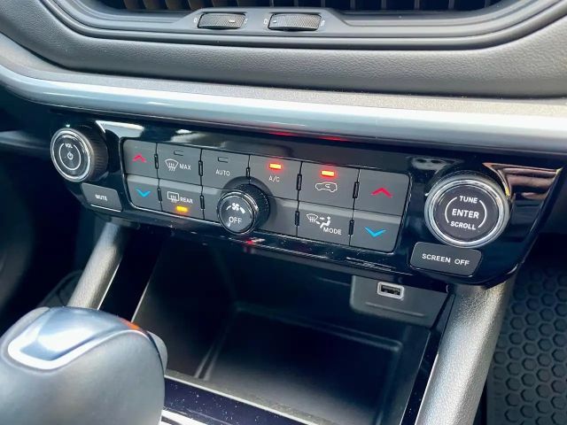 Jeep Compass Altitude