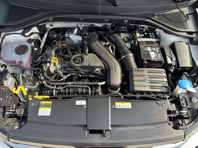 Volkswagen T-Roc 1.5 TSI DSG R-Line