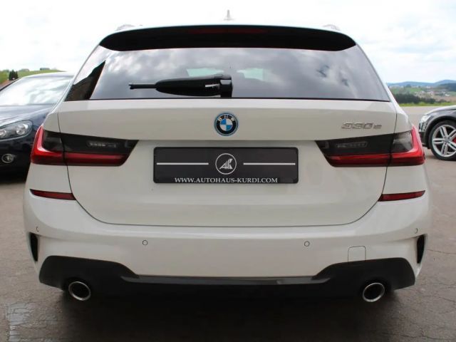 BMW 330 330e M-Sport Touring