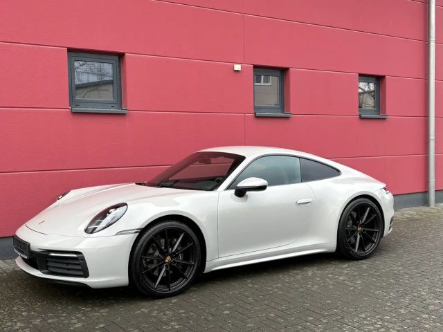 Porsche 911 992 Carrera Coupé