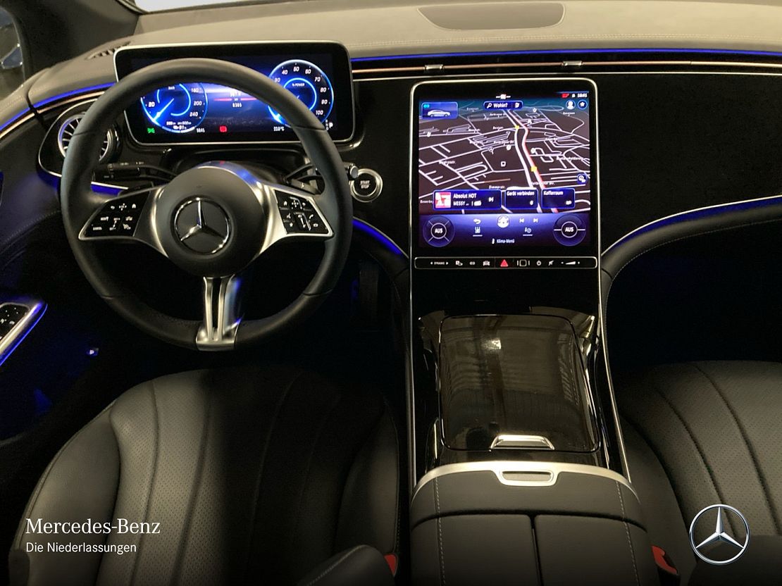 Mercedes-Benz EQE 300 Sedan