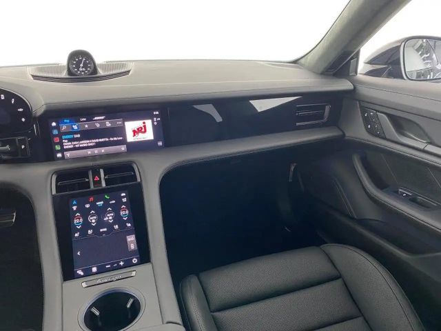 Porsche Taycan Turbo