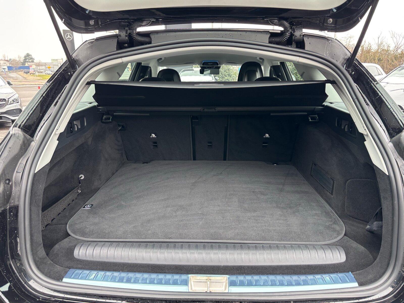 Mercedes-Benz E 300 E 300 e Estate