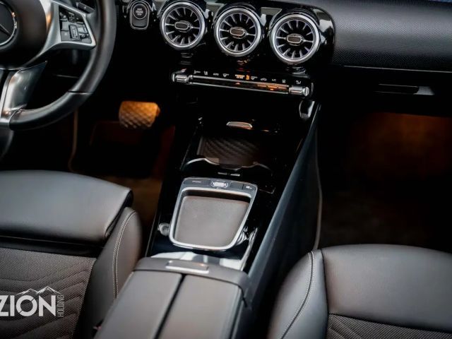 Mercedes-Benz CLA 250 CLA 250 e Coupé